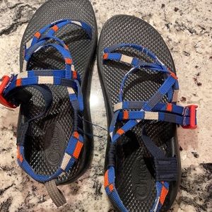 Chacos size 6